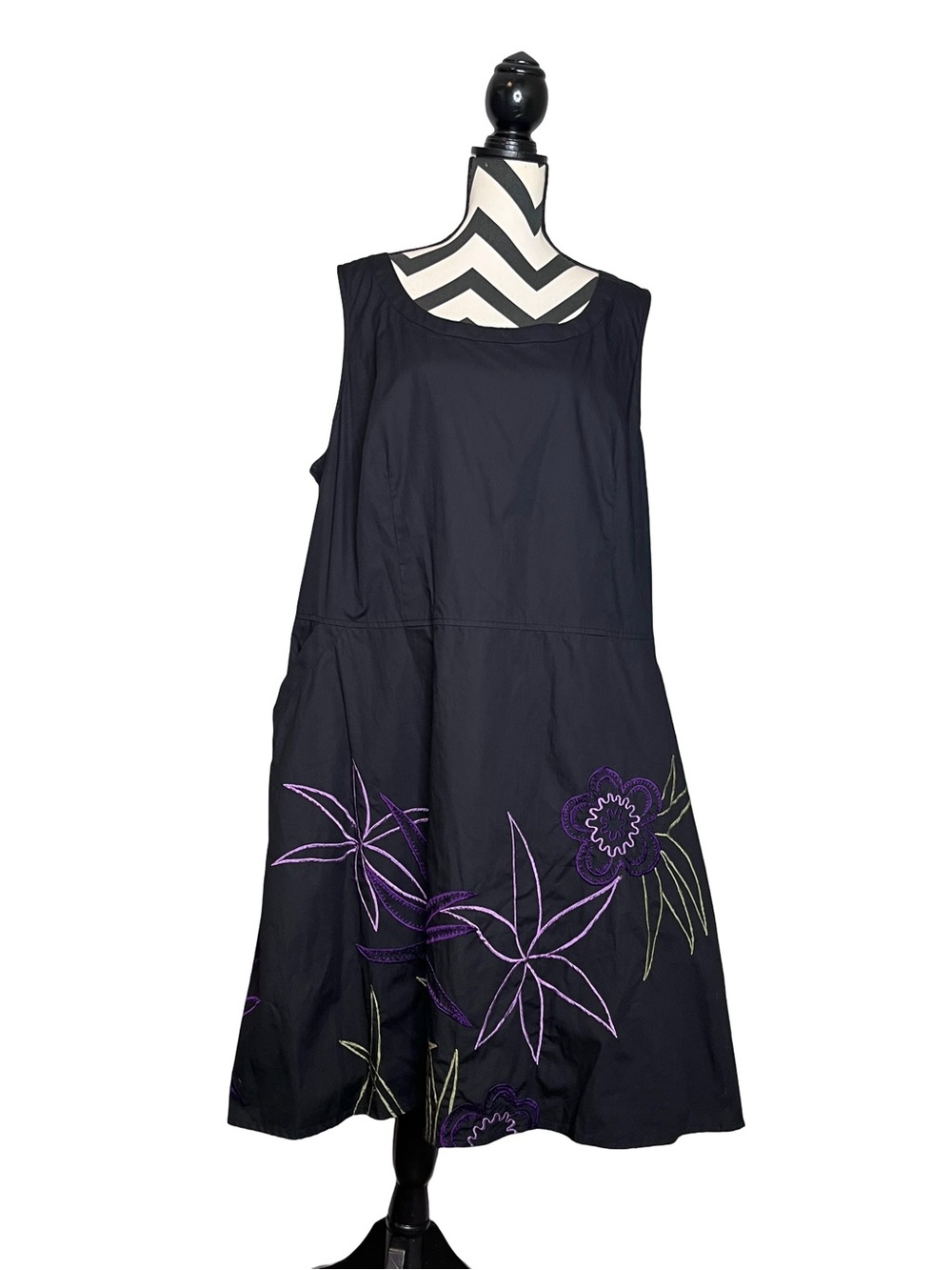 eShaki Lagenlook Artsy Floral Embroidered Sleeveless Cotton Midi Dress Sz 18W